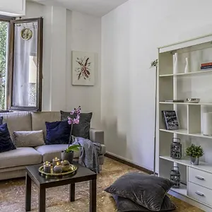Appartement Cozy Roman With Parking, Florence