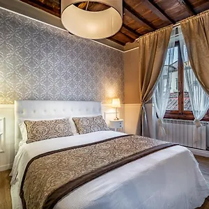 Yid Gallery Art&design In The Heart Of Florencia
